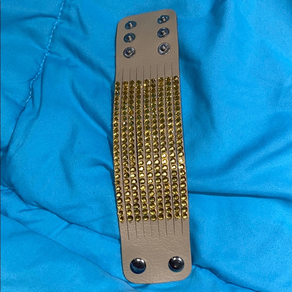 Bracelet